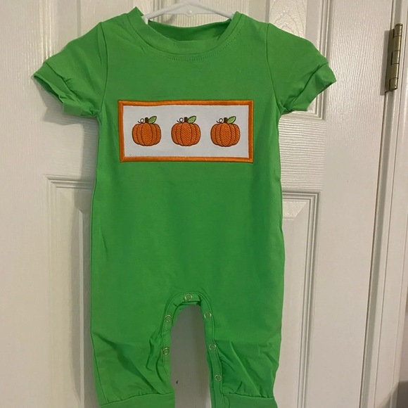 New Pumpkin Romper - Picture 1 of 6